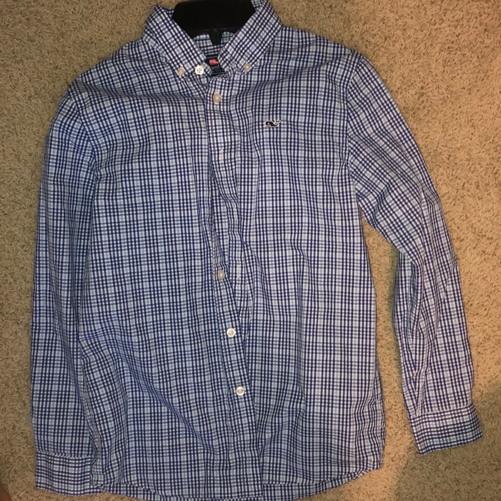 Boys medium vineyard vines button down